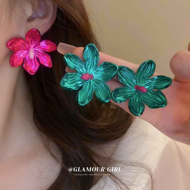 metallic green floral earrings!