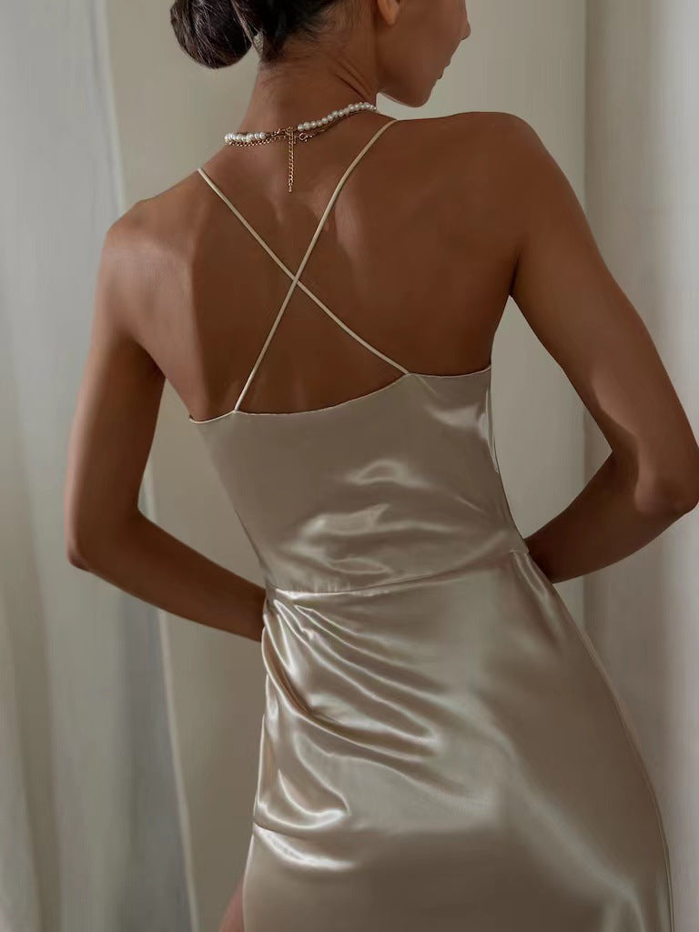 Laila | Gerafftes Midikleid aus Satin
