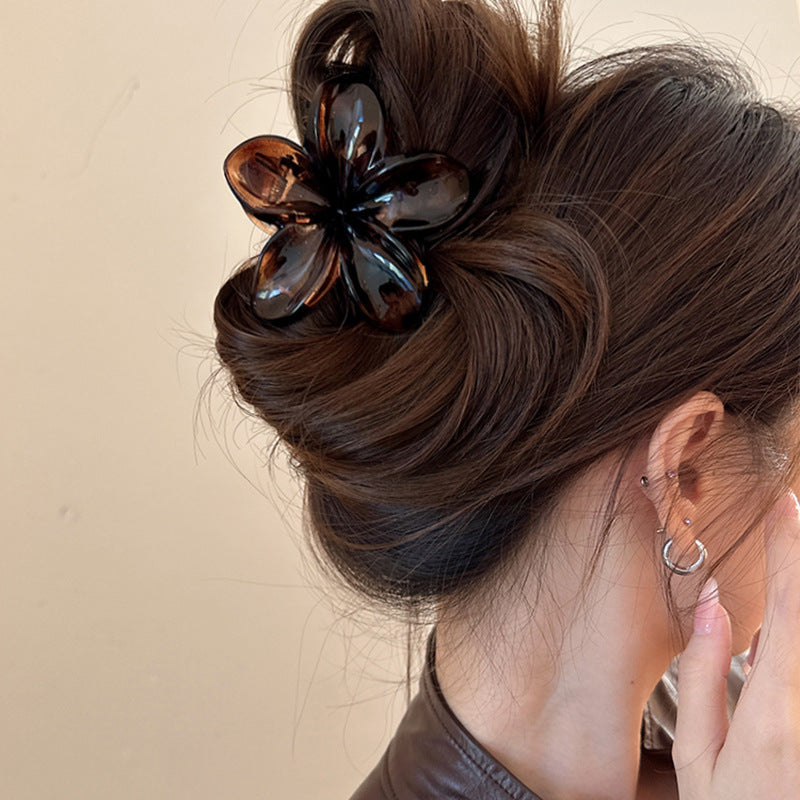 Retro flower clip
