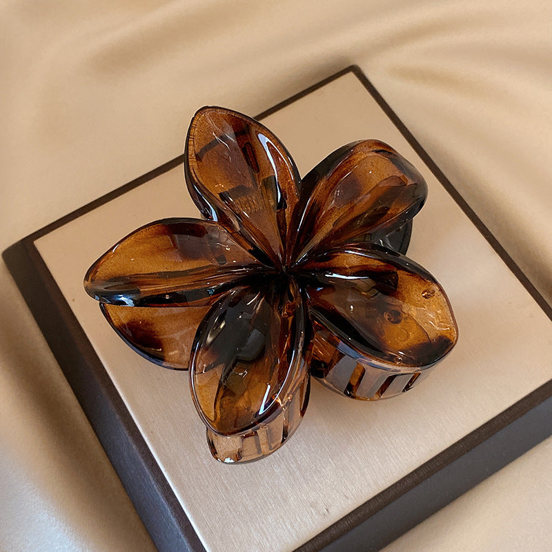 Retro flower clip