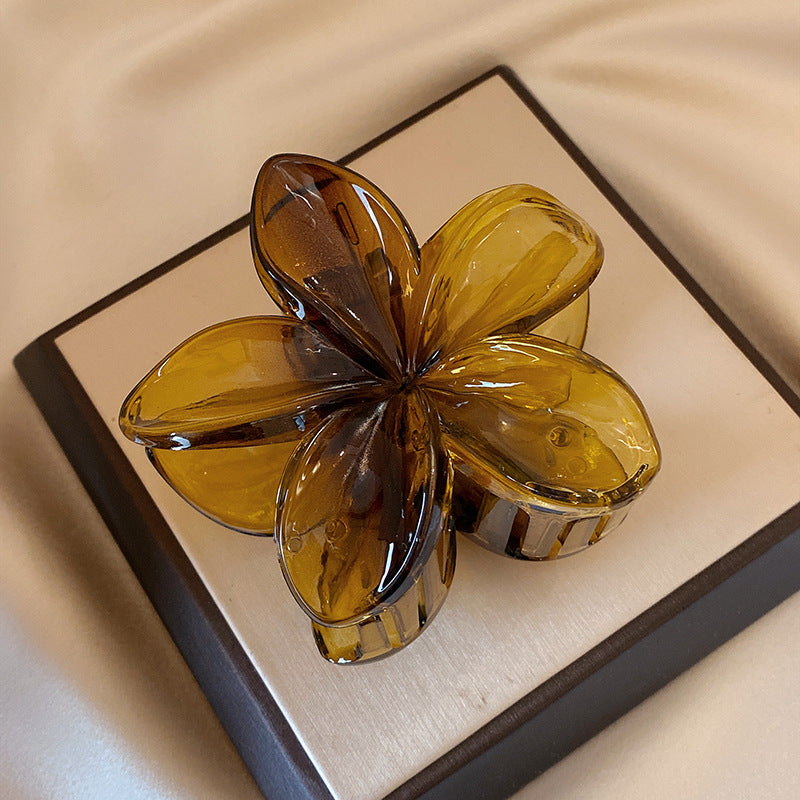Retro flower clip