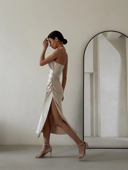 Laila | Gerafftes Midikleid aus Satin