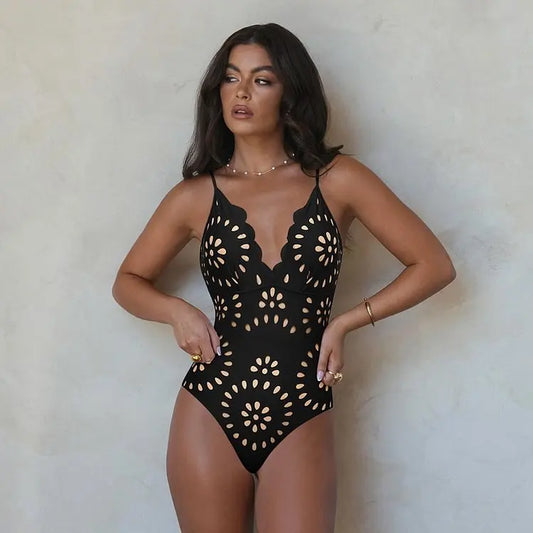 Veria | Hollowout Two Piece Swimsuit Set